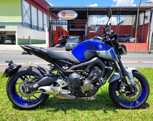 YAMAHA MT-09 YAMAHA MT-09